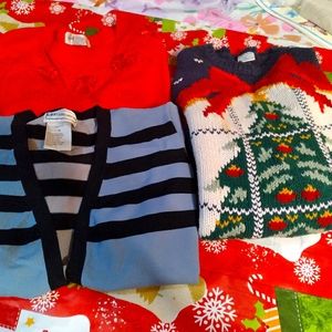 WOMENS SET OF THREE SWEATERS SZ M
